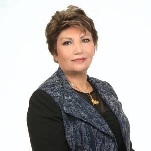 Meet your Posher, Minoo